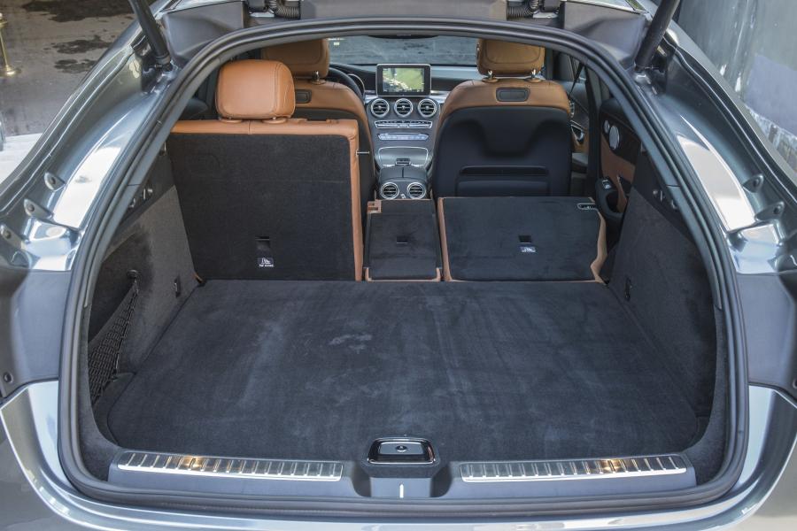 Багажник Mercedes-Benz GLC250 d 4Matic Coupe 2016 года  (фото 9 из 11)